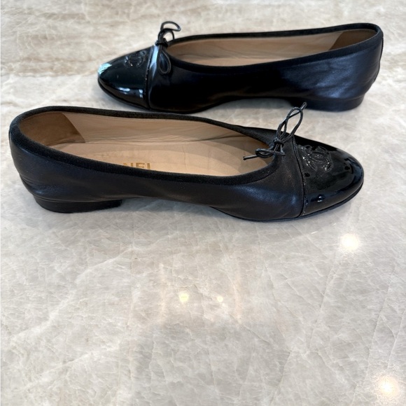 Chanel Black Leather Ballet Flats - Picture 3 of 6